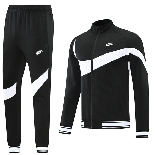 COMPRA 1 Y LLEVA 3 - Conjunto Nike