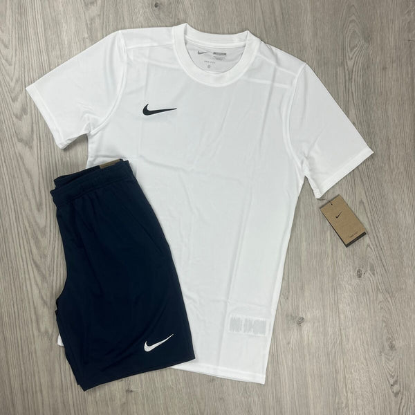 COMPRA 1 Y LLEVA 3 - Conjunto Nike